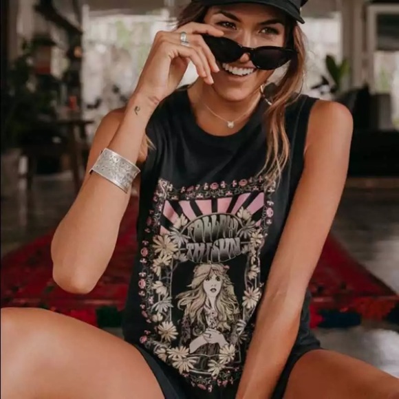 SOLD OUT - Picture 5 of 9